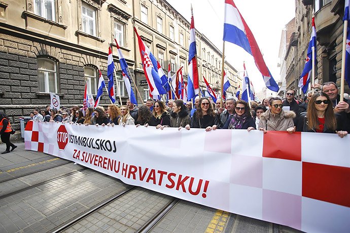 Тисячі хорватів протестували проти гендерної ідеології в Стамбульській Конвенції