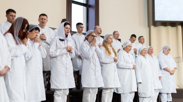 Водне хрещення братів та сестер 7 січня 2024, фото 16