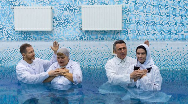 Водне хрещення братів та сестер 7 січня 2024, фото 9